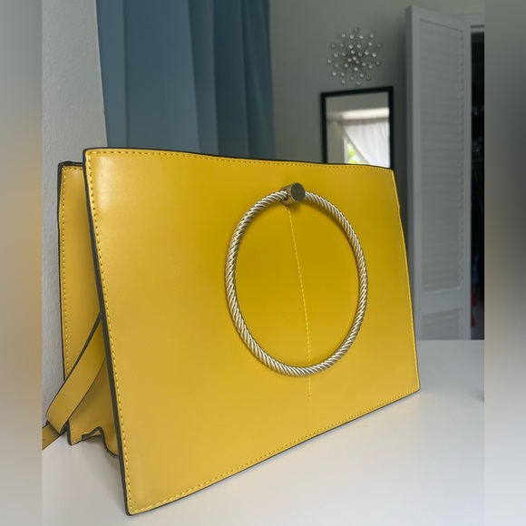 ZARA RARE Unusual Big Square Bag Harvest Gold with Metal Handles EUC - Picture 5 of 8